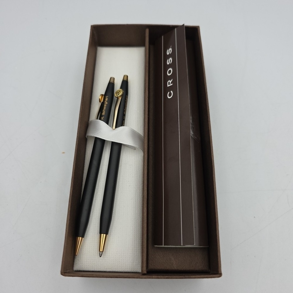 Cross Classic Century Ballpoint Pencil & Pen‎ Satin Black Finish Great Condition